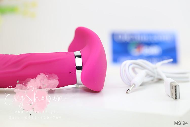 Sạc cho cả remote lẫn sản phẩm