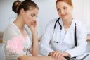 Uống thuốc phá thai bị ra máu kéo dài có nguy hiểm không